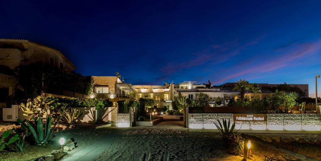 Hotel Residence Hibiscus La Caletta Exterior foto